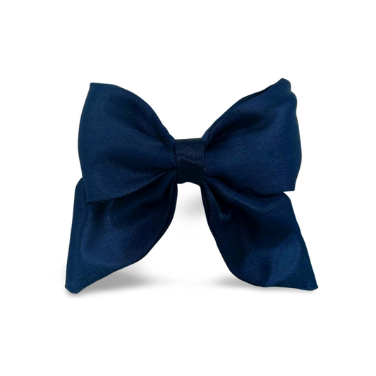 dunkelblaue Satinschleife