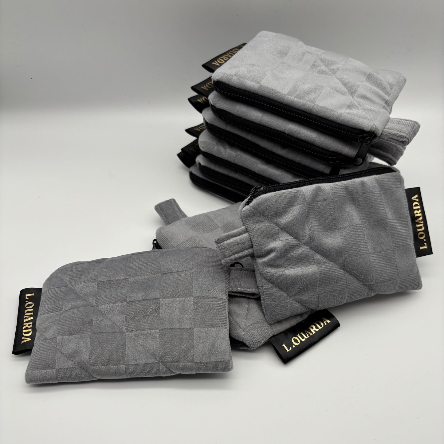 Münztasche aus Samt grau