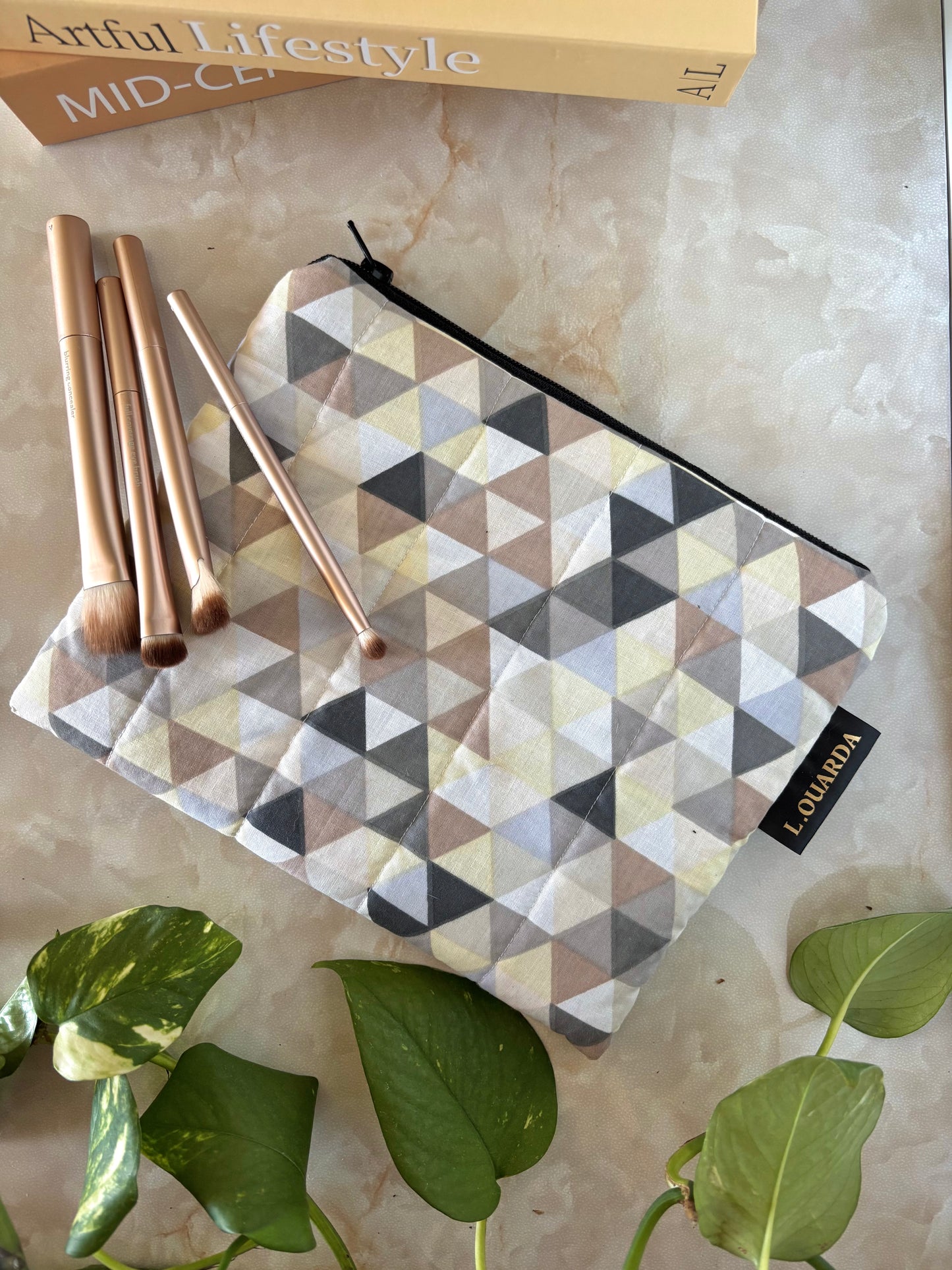 Trousse de maquillage plate