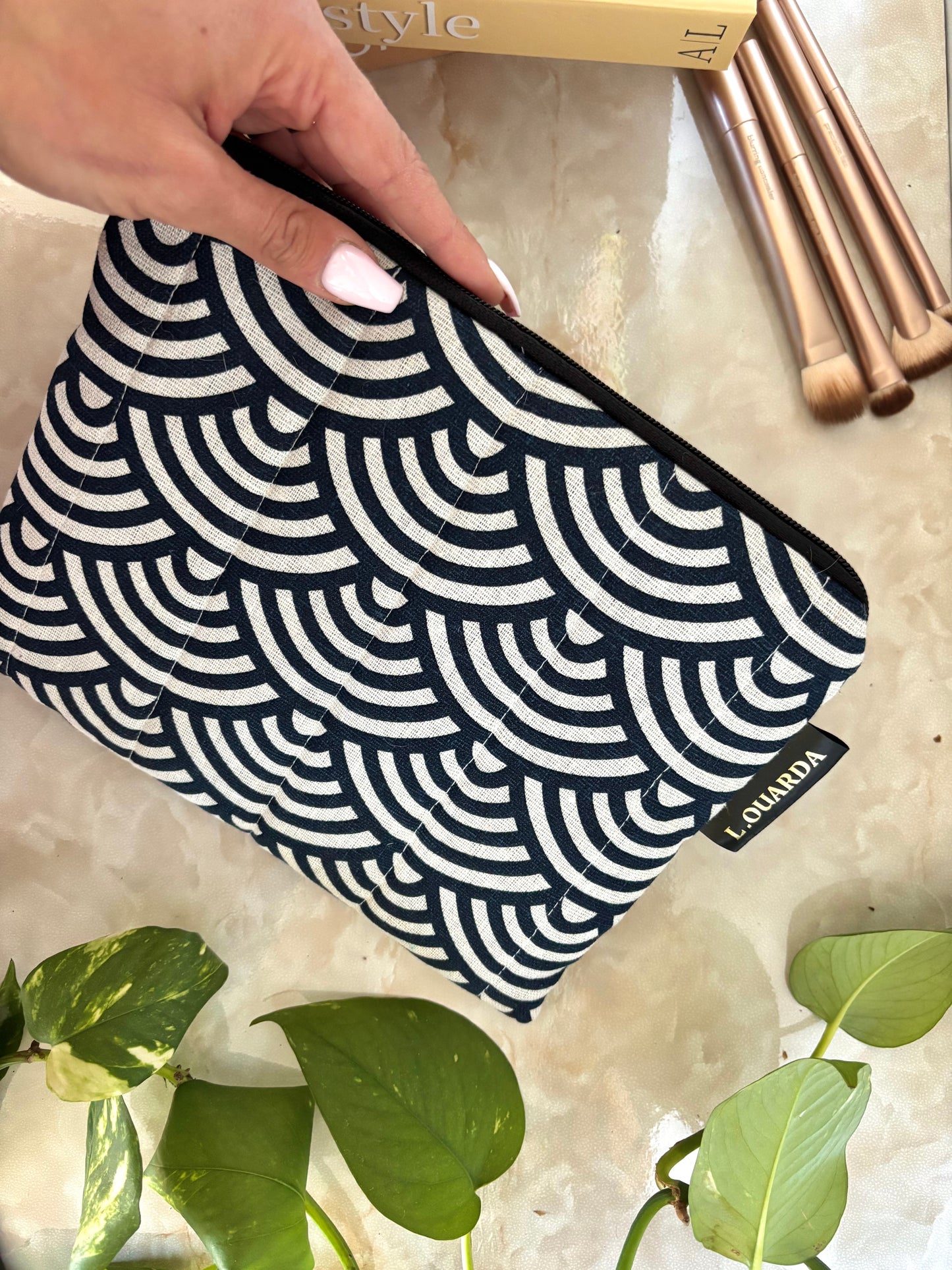 Trousse de maquillage plate