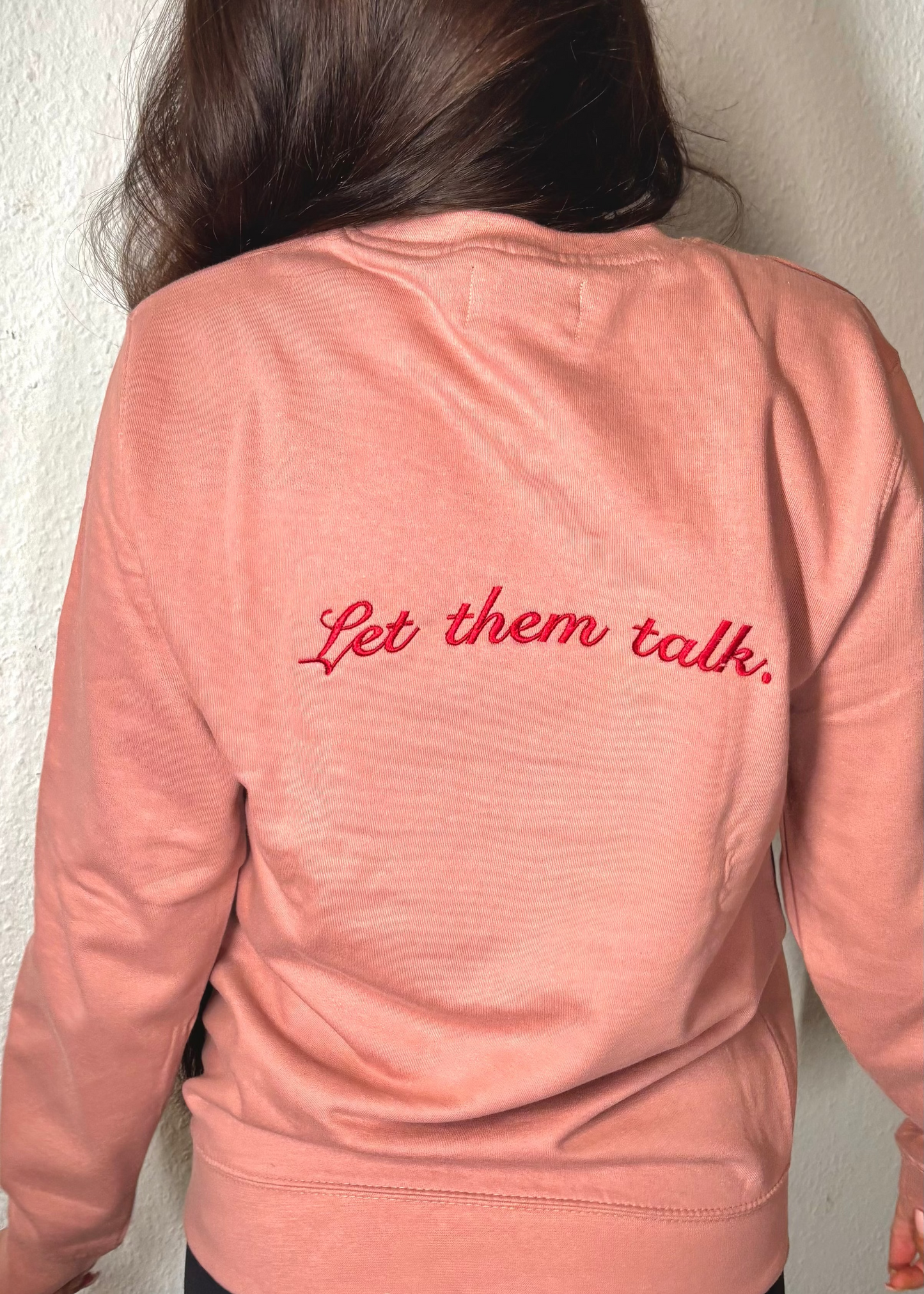 LET THEM TALK - Col ras du cou