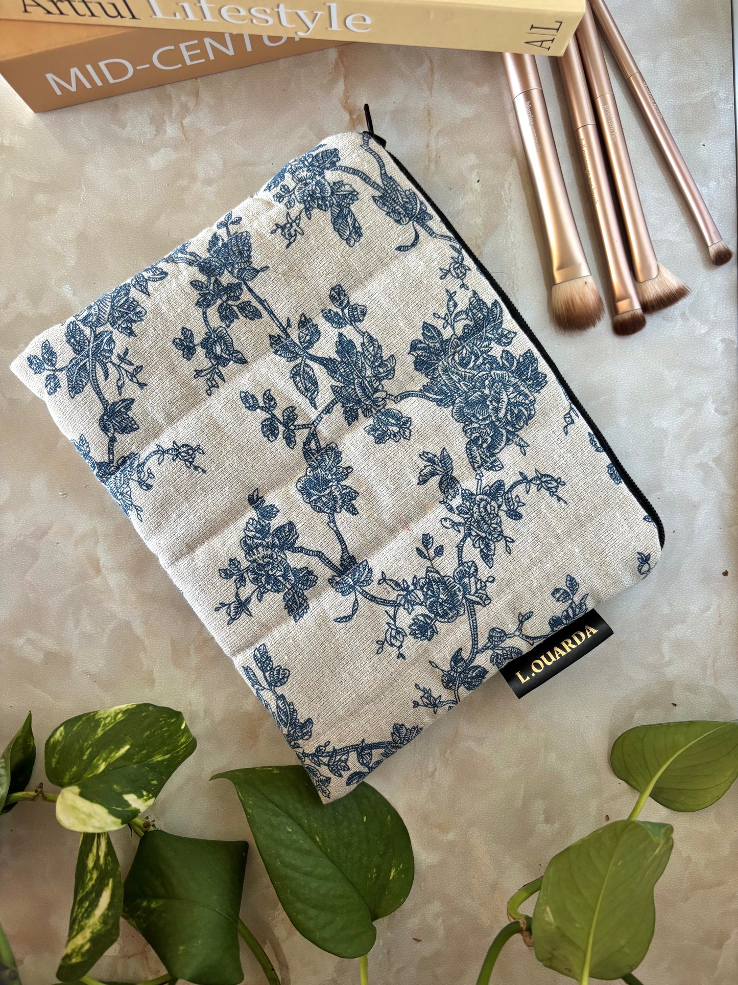 trousse de maquillage plate