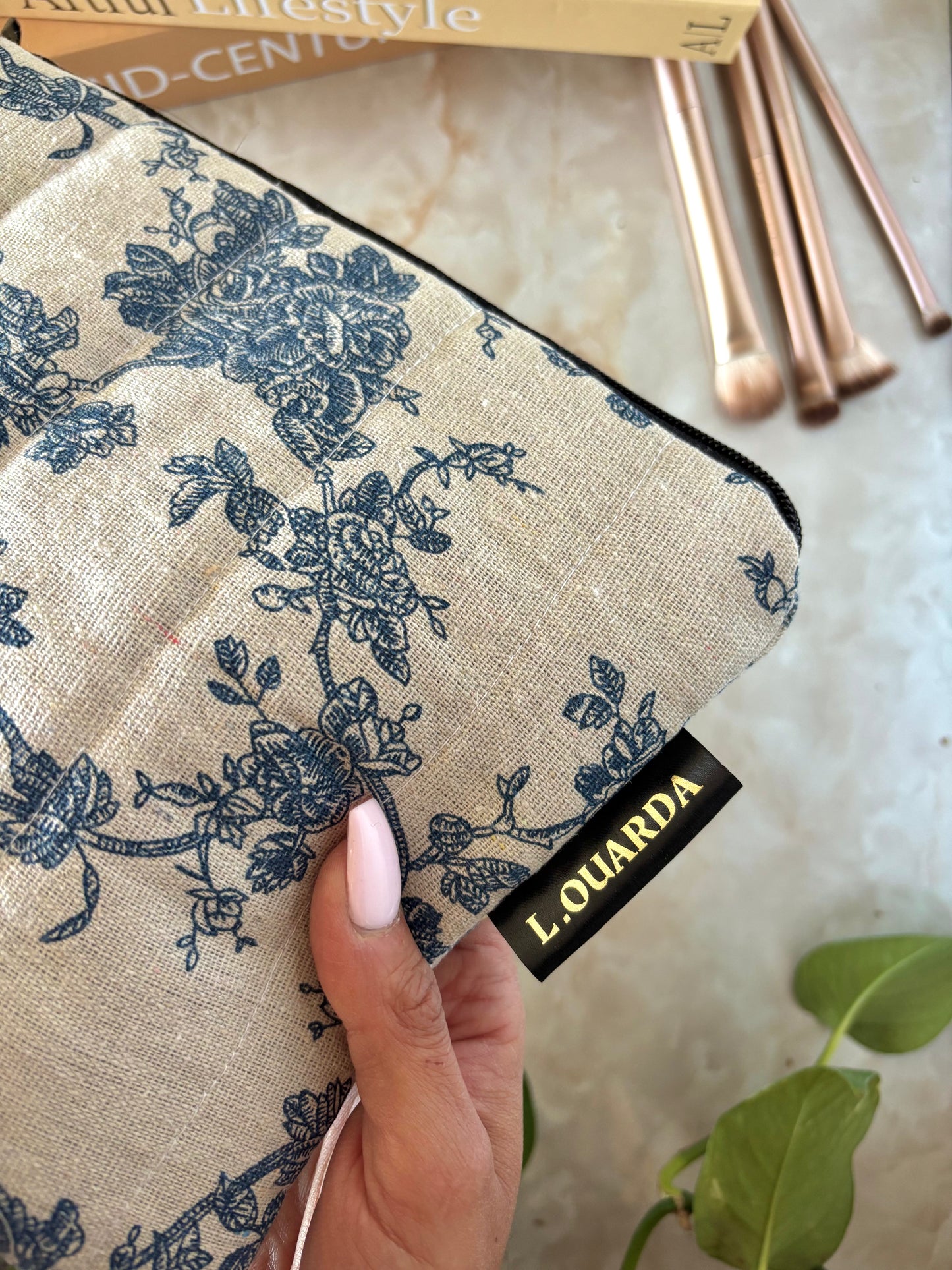 trousse de maquillage plate
