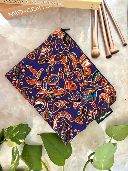 flat cosmetic bag