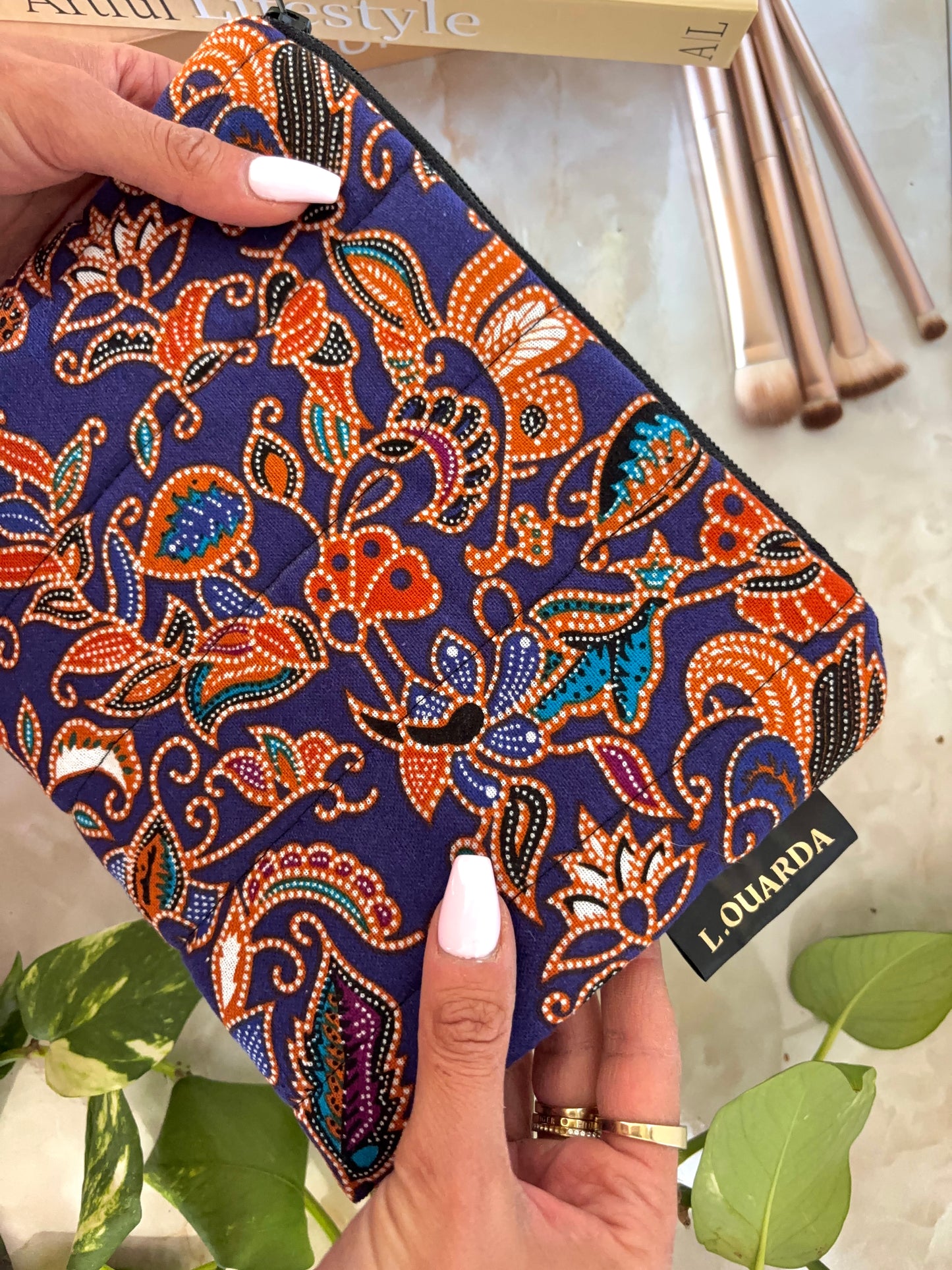 trousse de maquillage plate