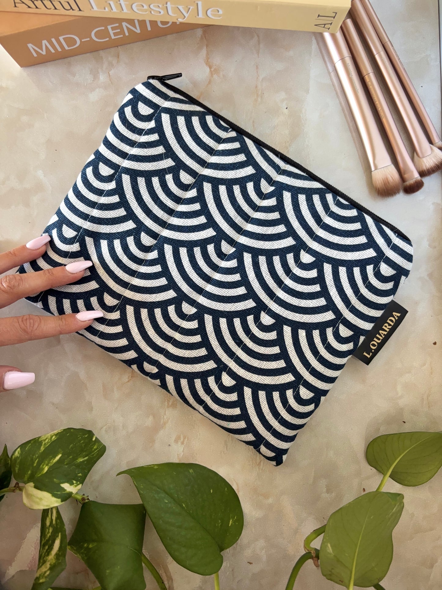 Trousse de maquillage plate