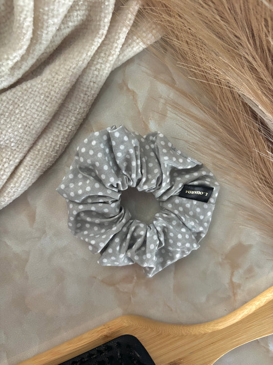 LIVIA Scrunchie regular grau mit Pünktchen
