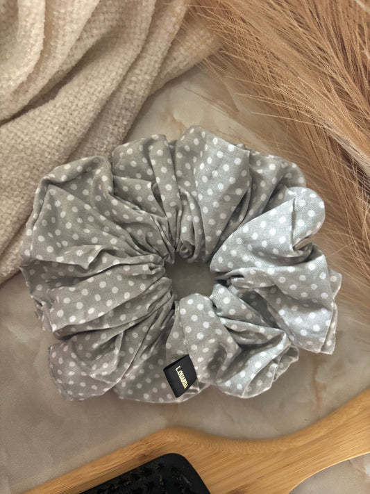 LIVIA Scrunchie XL grau mit Pünktchen