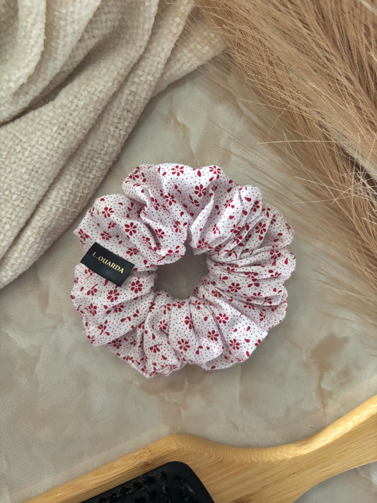 EVIA Scrunchie regular weiß mit roten Blümchen