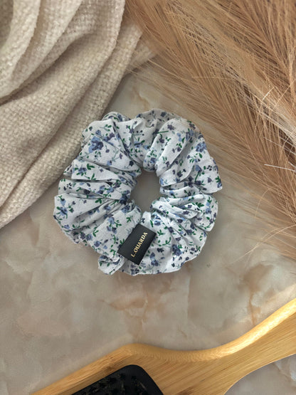 FLORA Scrunchie regular hellblau mit Blümchen